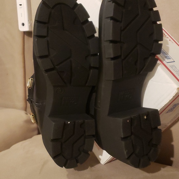 Madden NYC Black Rhinestone Embellished Amulet Platform Chelsea Boots Size 9 - Picture 2 of 10